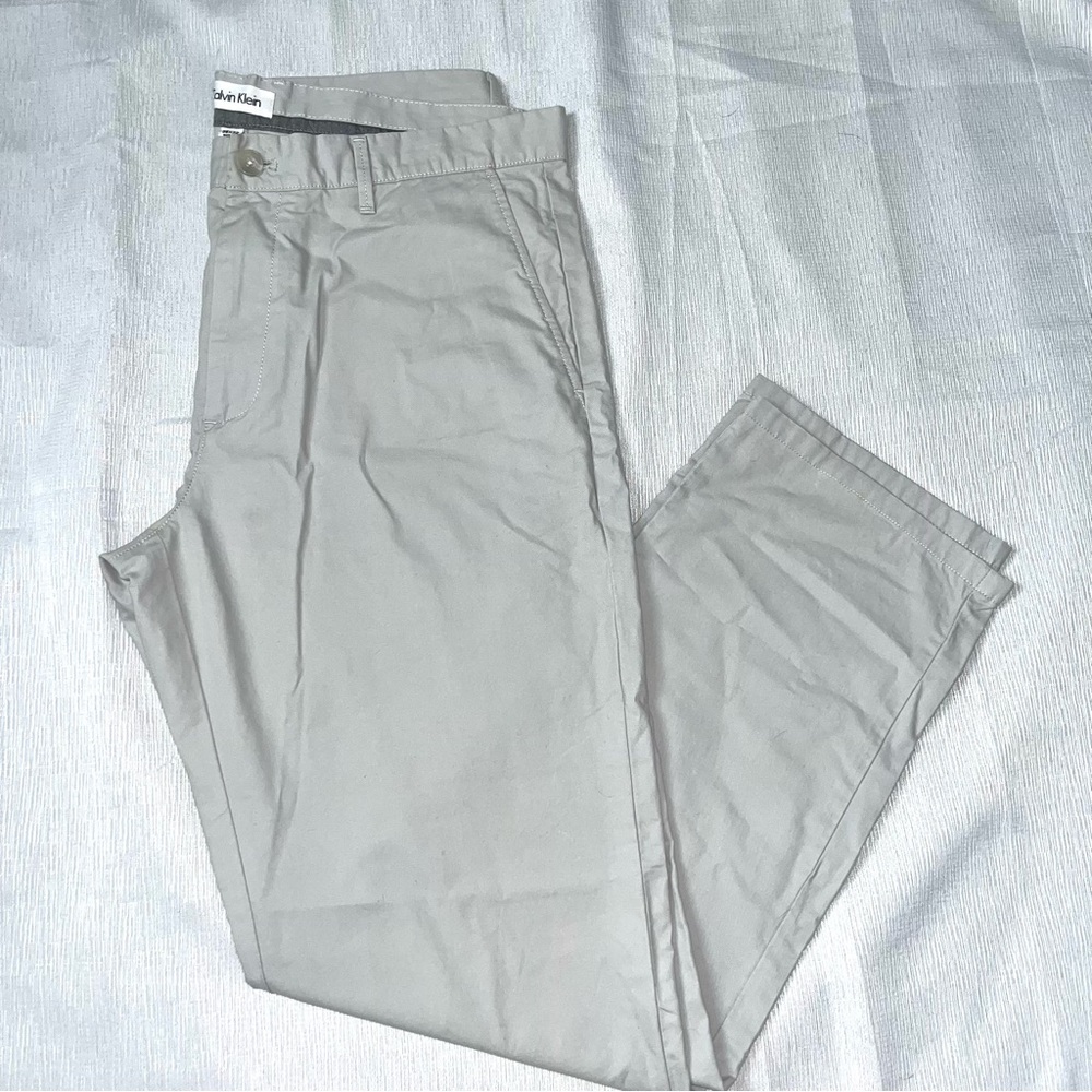 Calvin Klein Men's Gray Pants